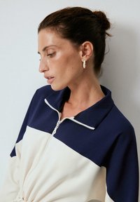 Touché Privé WAIST TIE - Maksimekko - ecru