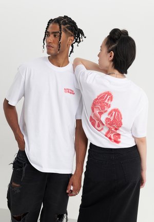 YOURTURN UNISEX - Print T-shirt - white