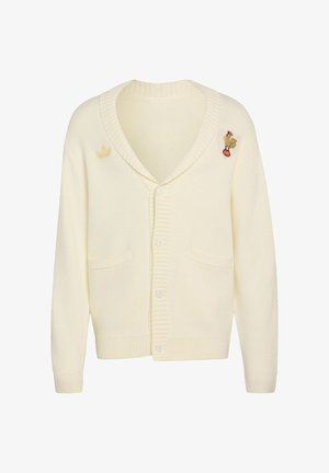 Kremet cardigan med ribbet krave og manchetter, med to forlommer foran. Broderet logo på venstre bryst og hane-patch på højre.