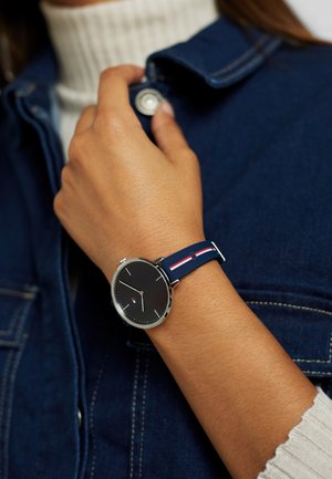 Tommy Hilfiger CASUAL - Pulkstenis - blau