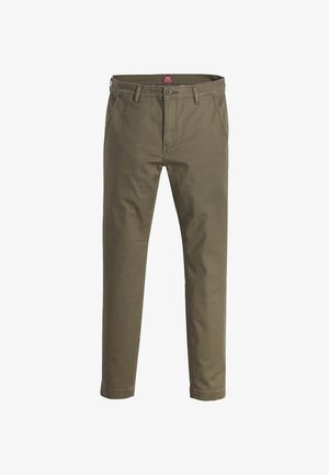 Pantalones chinos de algodón verde oliva con diseño de pierna recta, bolsillos frontales, trabillas para cinturón y cierre con cremallera. Estilo minimalista con costuras clásicas.