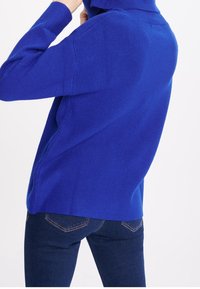 Greenpoint Stickad tröja - blue