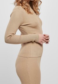 Urban Classics Neule - beige