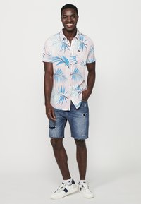 Koroshi SHORT SLEEVE - Košile - rosa pastel pastel pink