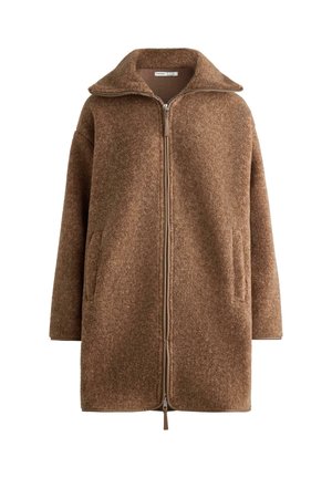 Hnedý, textúrovaný kabát s vysokým golierom, predným zipsom a bočnými vreckami. Má voľný strih a mäkký materiál, vhodný na chladnejšie počasie.