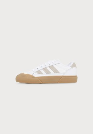 Adidas Skateboarding COURT TNS PREMIERE RT UNISEX - Baskets basses - white/crystal white/gum