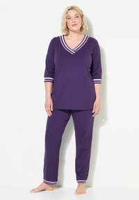 Ulla Popken STREIFENDETAILS V-AUSSCHNITT 3/4-ARM SET - Conjunto de pijama - aubergine