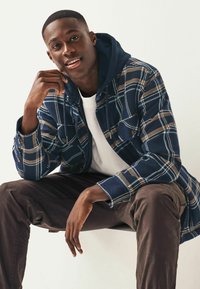 Next BORG LINED CHECK - Mezisezónní bunda  - navy blue