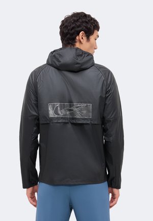 Nike Performance, MILER - Ветровка - black