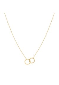 Gouden ketting met een ontwerp van twee met elkaar verbonden ringen, waarvan er één glad en de andere gedraaid is, met een glanzende metalen afwerking.