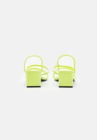 Monki Sandaalit nilkkaremmillä - green