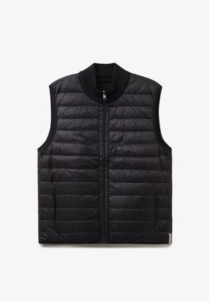 Svart ärmlös väst tillverkad av kviltat material, med hög krage, frontdragkedja och sidofickor för ökad funktionalitet.