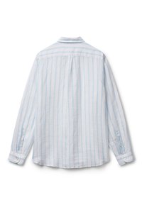 Camisa de manga larga rayada en azul claro y blanco hecha de lino, con canesú trasero, puños abotonados y cuello.