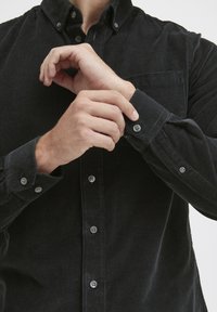 Casual Friday ÜBERGANGS ANTON - Shirt - anthracite black