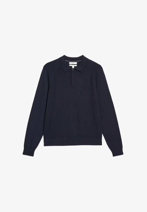 Dunkelblaues Pullover mit Kragen, langen Ärmeln und geripptem Saum. Hergestellt aus weichem Stoff, mit einer zwei-knopfigen Öffnung am Ausschnitt.