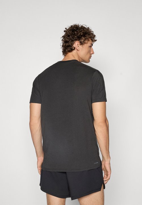 adidas Sportshirt 'D4T' — foto 3