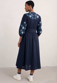 Seasalt Cornwall COPSE LAUREL EMBROIDERED - Denní šaty - navy maritime
