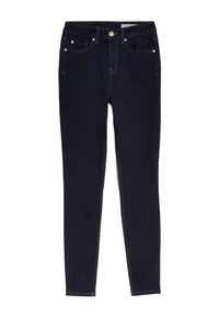Jeans de denim azul oscuro con un diseño ajustado, estilo de cinco bolsillos estándar y costuras en naranja contrastante a lo largo de las costuras.
