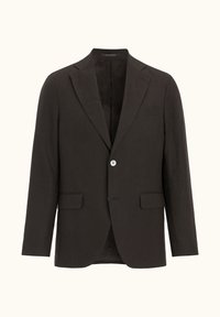 Blazer marrone scuro con rever a punta, chiusura a un bottone, due tasche frontali e una texture liscia. Interno foderato in un colore a contrasto.