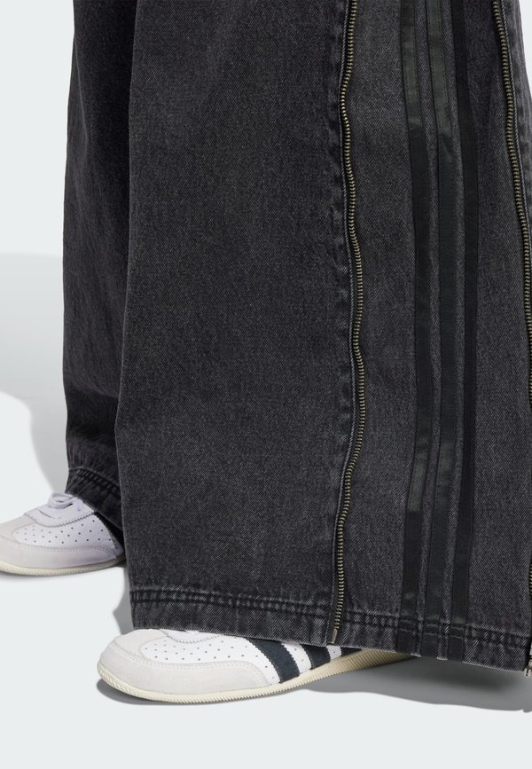 ADILENIUM SEASONAL 3 ZIP WASHED WIDE DENIM - Wide Leg4
