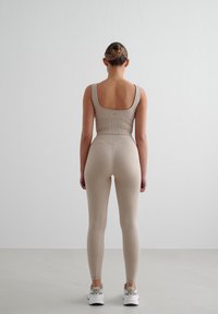Thumbnail Image 6
