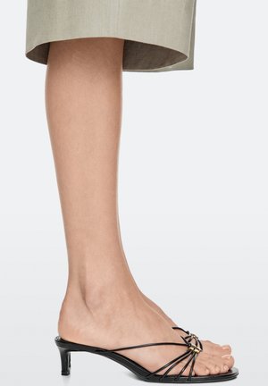 Massimo Dutti, STRAPPY HEELED SANDALS WITH EMBELLISHED DETAIL - Mules à talons - black