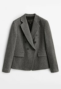 Blazer grigio in misto lana con design doppiopetto, rever a punta, due tasche frontali e bottoni neri. Tessuto texturizzato con leggero lucido.