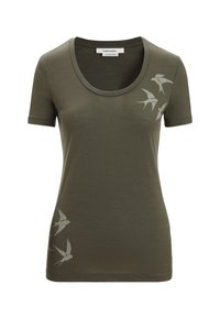 Oliven grøn kortærmet t-shirt med scoop halsudskæring og subtil fugletrykt i lys grå på venstre side, lavet af et blødt, struktureret stof.