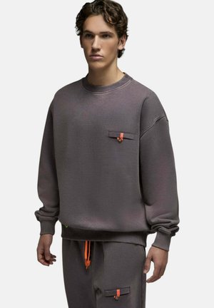 Saē, SWEATSHIRT AKI ANTHRACITE ACID WASH HOMME - Sweatshirt - gris