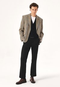 Kazar DENNISS - Elegantna obuća s vezicama - brown