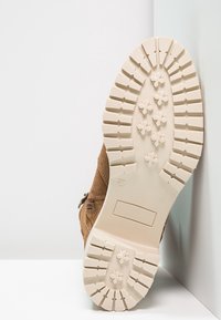 Tamaris Bottines à lacets - camel