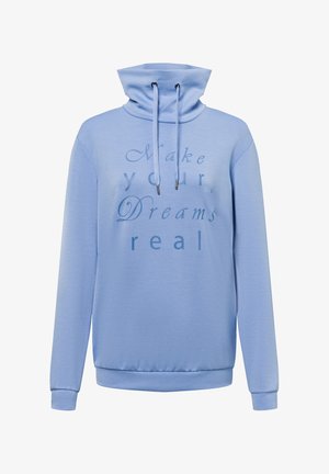 Hellblaues Sweatshirt mit hohem Kragen, Zugbändern und lockerer Passform. Verfügt über den Text "Mach deine Träume wahr" in einer dunkleren Farbnuance.