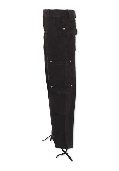 Pantaloni cargo neri con molteplici tasche, dettagli di bottoni e orli con coulisse. Realizzati in tessuto resistente con design a gamba dritta.