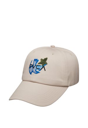 Beżowa czapka z daszkiem z haftowaną niebieską falą, białymi piórami, oliwkowo-zieloną gwiazdą i czarnym abstrakcyjnym wzorem na przednim panelu.