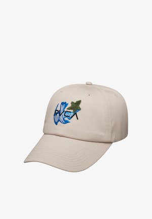 Casquette de baseball beige avec une vague bleue brodée, des plumes blanches, une étoile vert olive et un motif abstrait noir sur le panneau avant.