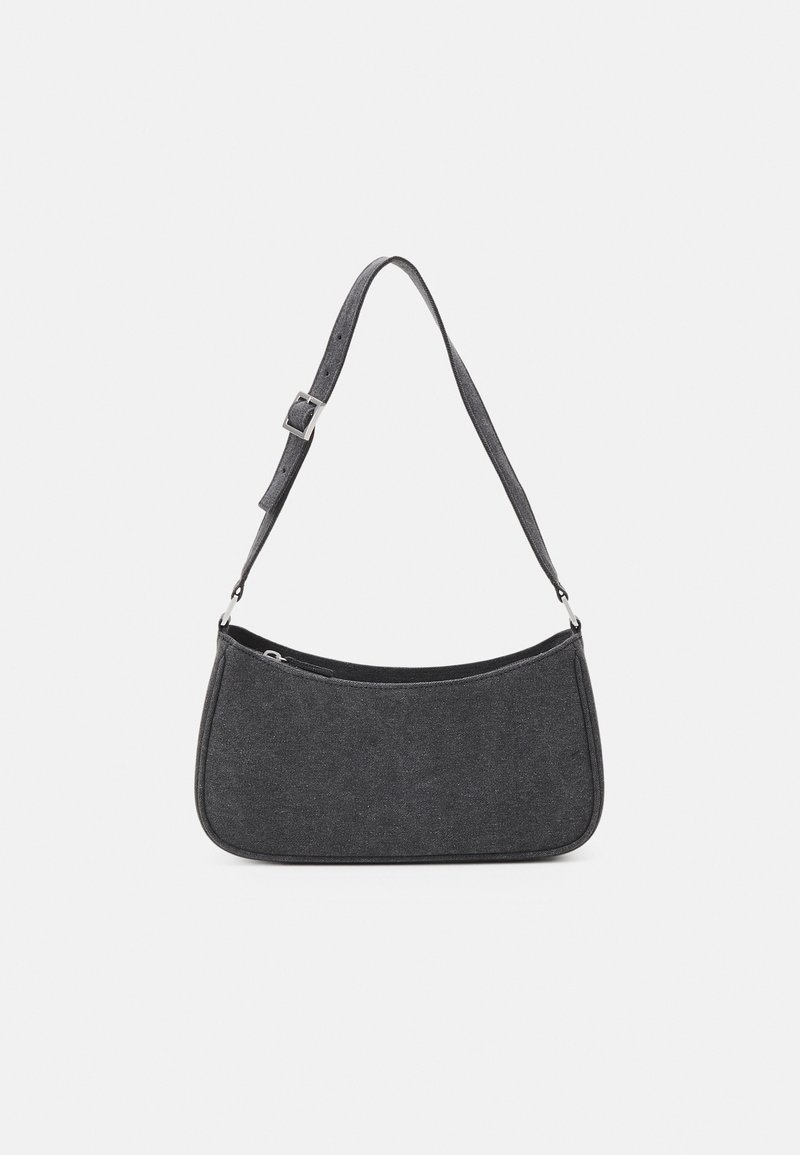 Petit sac bandoulière noir avec sangle réglable et fermeture éclair, en tissu texturé.