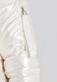 Gianni Kavanagh GLOSSY - Abrigo de invierno - white