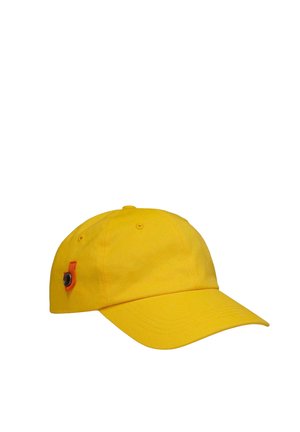 Casquette de baseball jaune vif avec une visière incurvée et un petit détail rouge et noir sur le côté, présentée sur fond blanc.