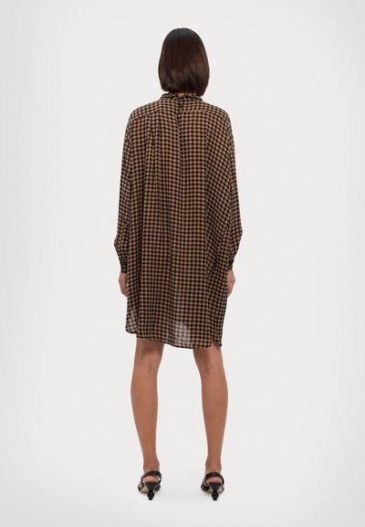 Henrik Vibskov FLIP SHIRT - Palaidinė - beige/black