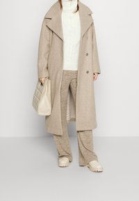 VILA Petite Stickad tröja - white