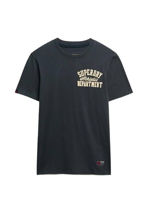 Donkergrijze katoenen t-shirt met korte mouwen, ronde hals en gouden tekst "SUPERDRY Athletic Department" op de voorkant. Klein logotag aan de zoom.