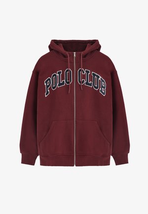 Bordeaux zip-up hoodie med hætte, med "POLO CLUB" i hvid og marineblå tekst på forsiden, forlommer og ribkantede manchetter.