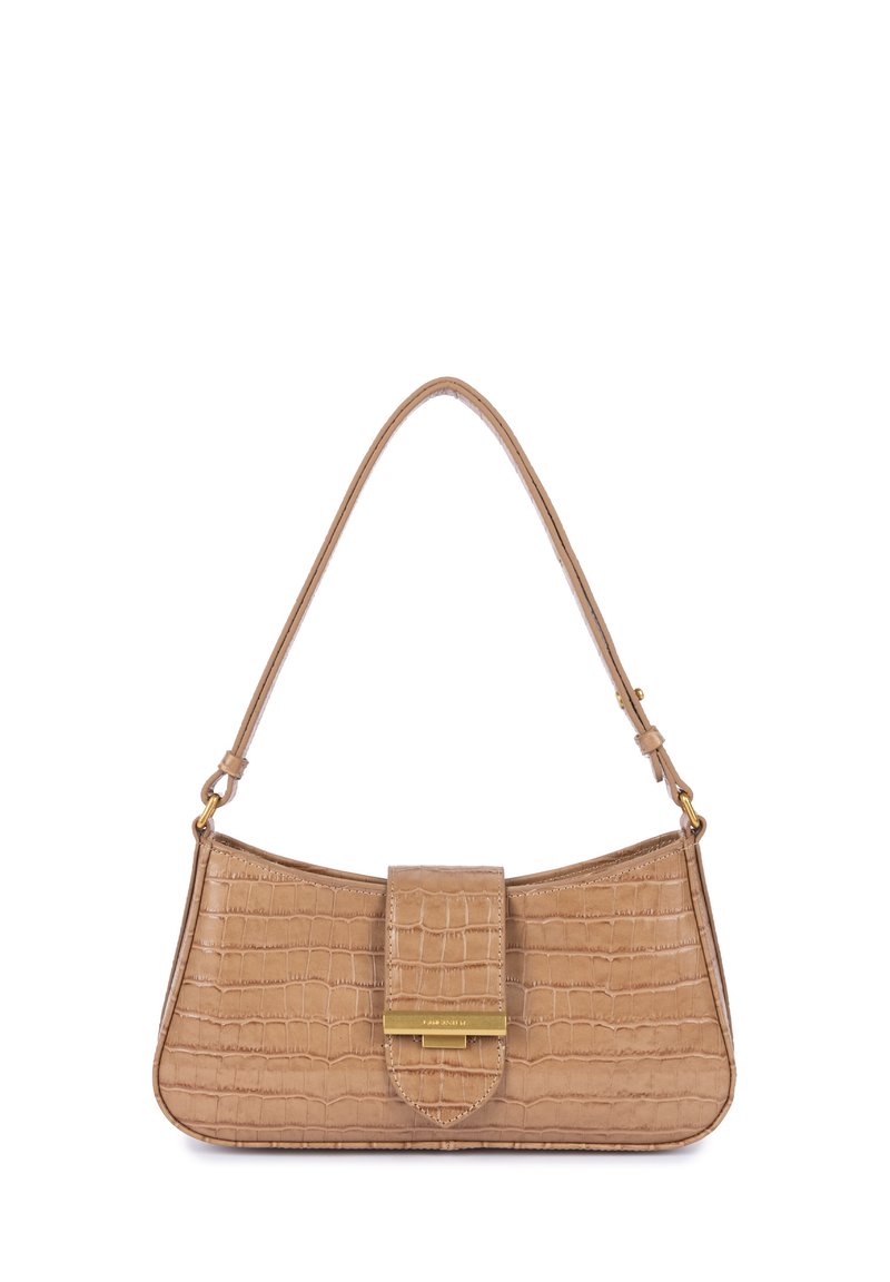 Borsa a mano in pelle sintetica color beige con effetto coccodrillo, dalla forma curvata, con pattina superiore piatta e accessori in tono oro. Tracolla singola. Finitura testurizzata.