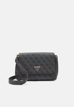 Sac Shopper GUESS Erenia 2 En 1 Tote Coal Logo - Gris Foncé, 40x33x19.5 Cm, Avec Sac à Accessoires Amovible