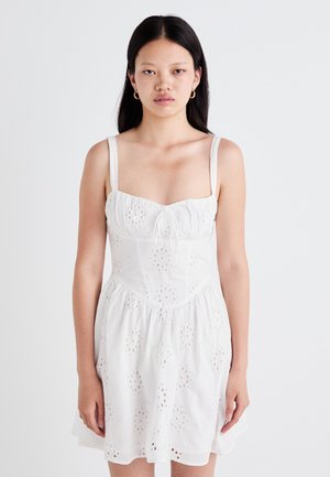 BRODERIE ANGLAIS DRESS - Robe de jour - offwhite