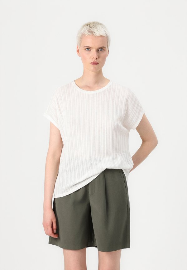 ONLIRINA O NECK - Basic T-shirt - cloud dancer4