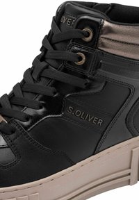 s.Oliver Sneakers alte - black comb