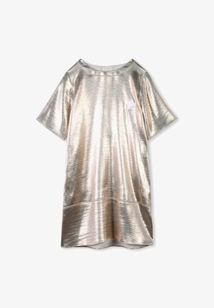 Robe courte à manches courtes en argent métallique, fabriquée en tissu réfléchissant. Dotée d'un col rond et d'un petit logo sur la poitrine. Texture lisse.