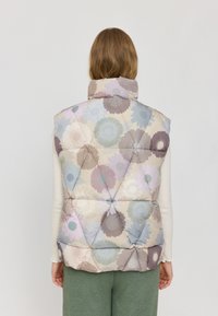 Mazine Hanska - Weste - mushroom printed