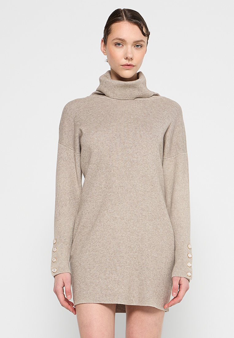 Apart Gebreide jurk beige